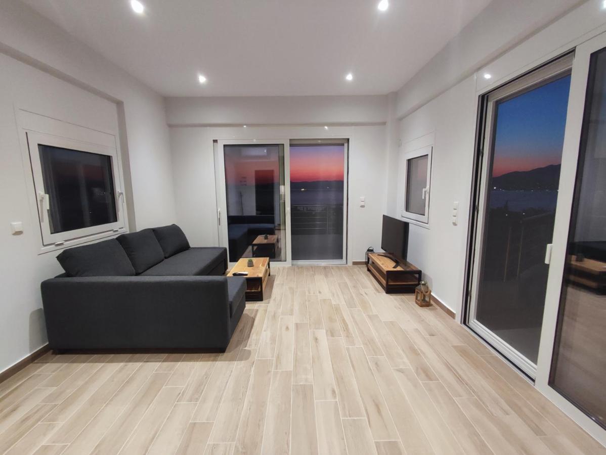 Evilenia Luxury Apartments Calamata Exterior foto