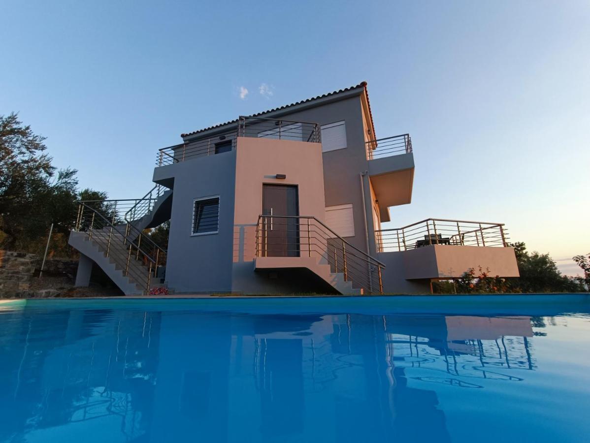 Evilenia Luxury Apartments Calamata Exterior foto