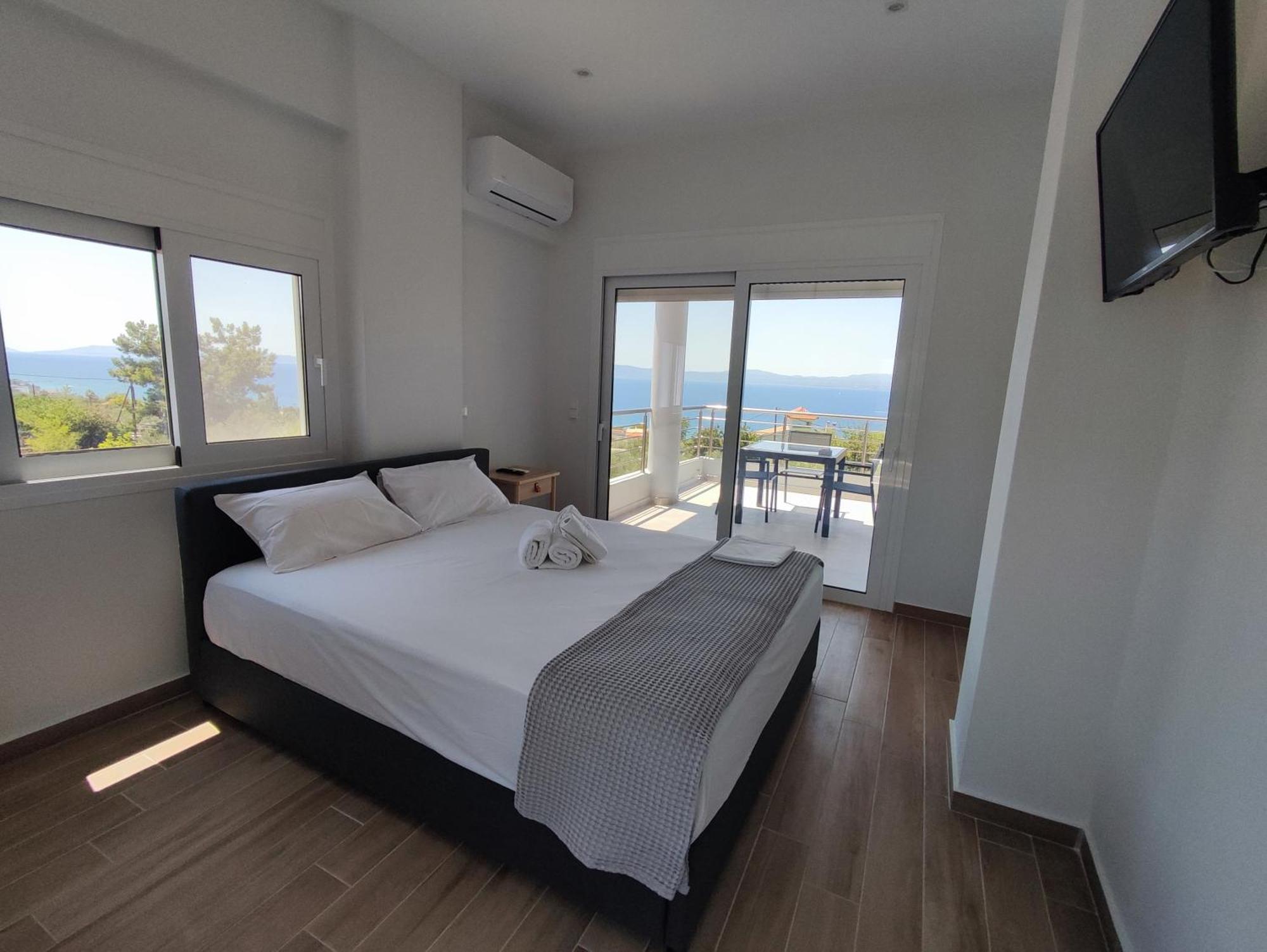Evilenia Luxury Apartments Calamata Quarto foto
